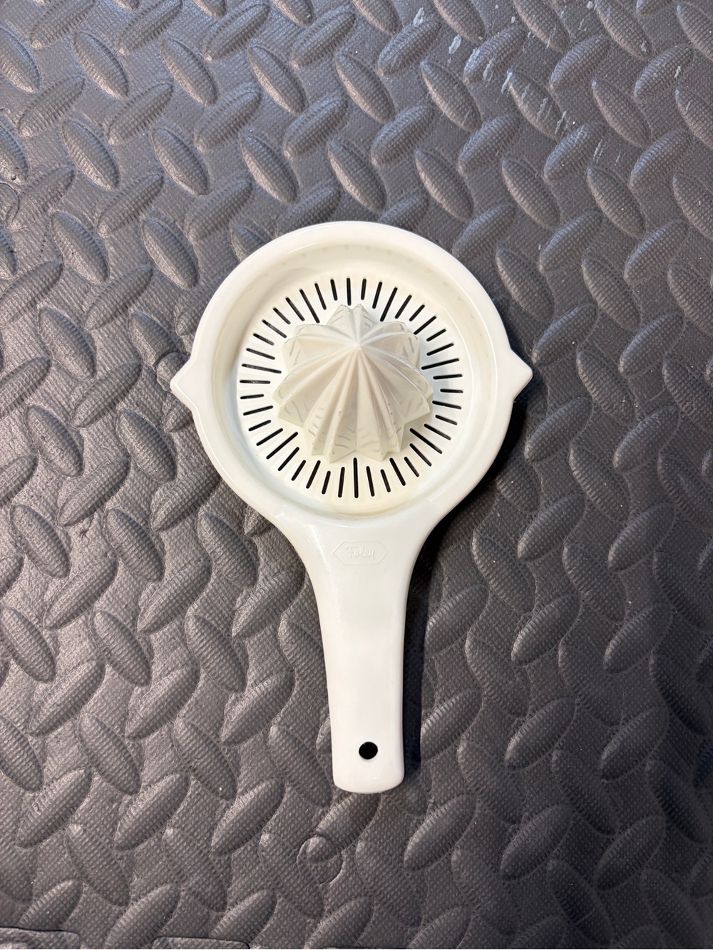 Vintage Foley plastic citrus juicer
